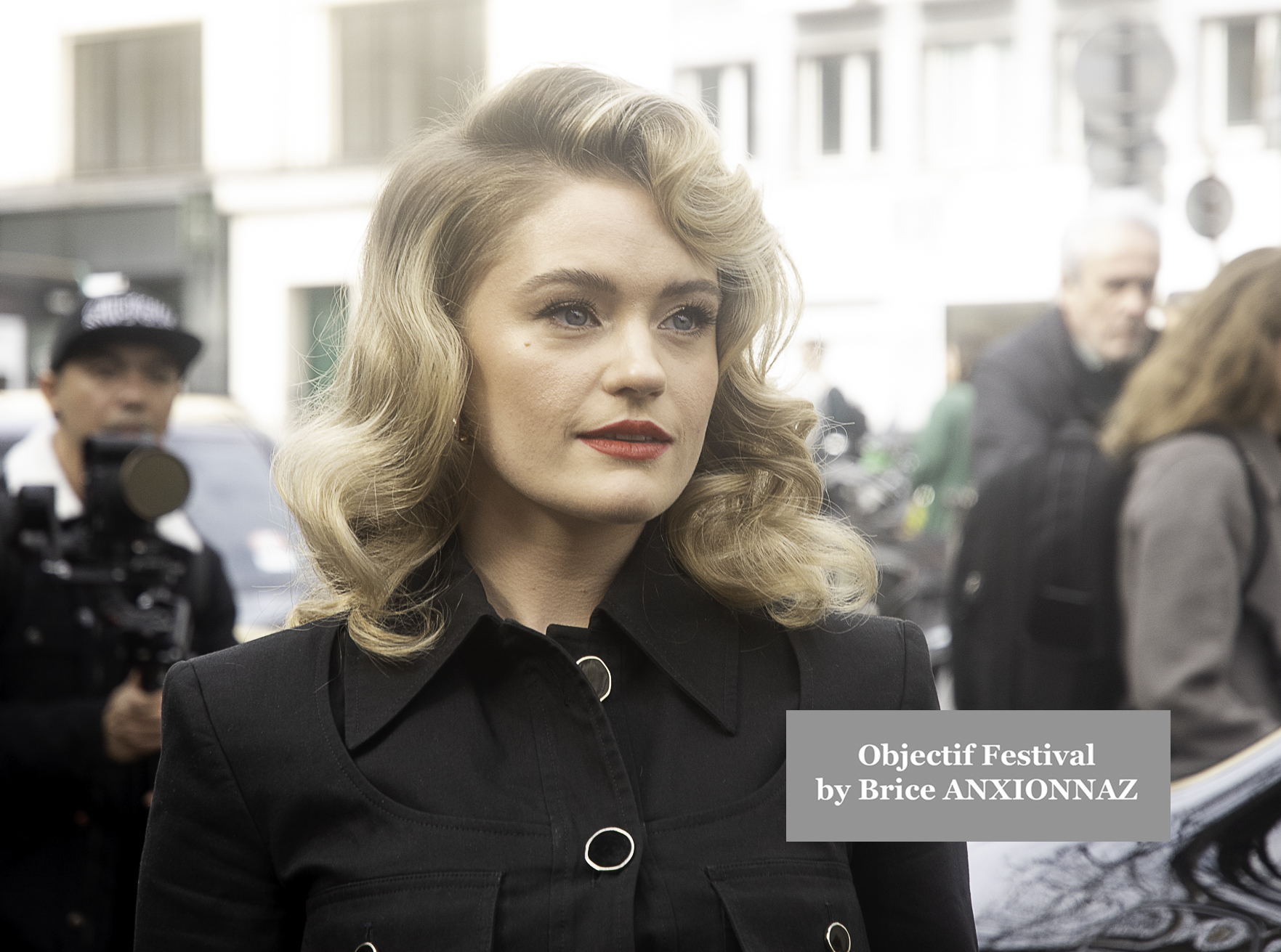 Photo streetstyle de Leonie Hanne -  Streetstyle photos of guest arrivals at the Nina Ricci show lors du défilé Nina Ricci Spring 2025 à Streetstyle-photos-of-guest-arrivals-at-the-Nina-Ricci-show, Paris Fashion Week le 7 March 2025 par Brice ANXIONNAZ (Objectif Festival)